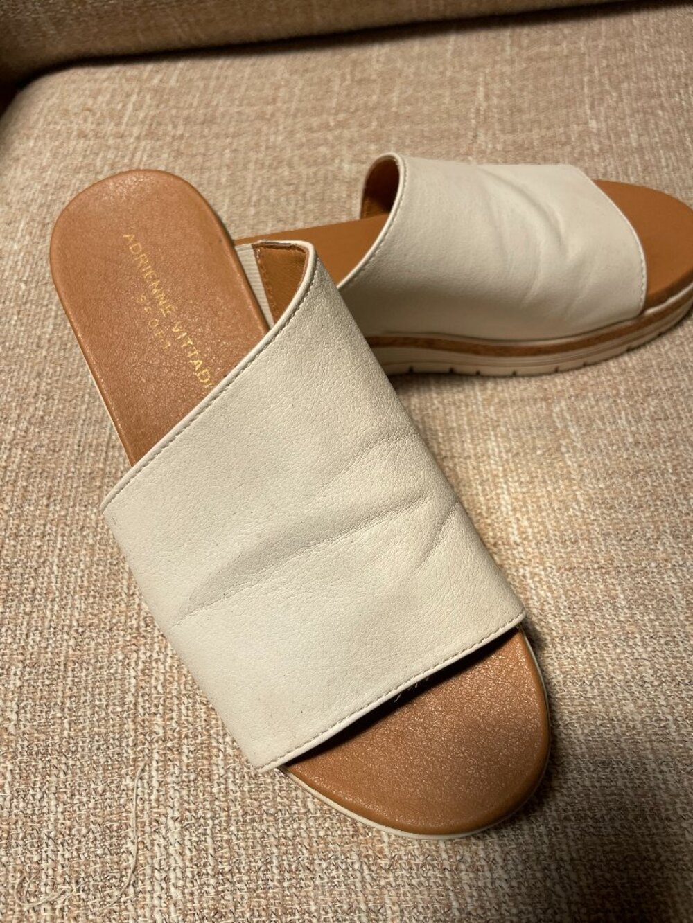 Adrienne Vittadini White summer slip-ons - Picture 1 of 4